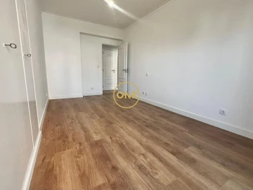 Apartamento T3 para Venda em São Domingos de Benfica
