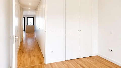 Apartamento T2 para Venda em Santa Maria da Feira, Travanca, Sanfins e Espargo