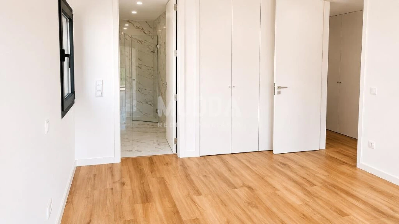 Apartamento T2 para Venda em Santa Maria da Feira, Travanca, Sanfins e Espargo Foto 5