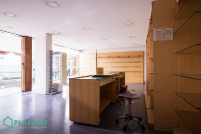Loja para Arrendamento em Braga (São José de São Lázaro e São João do Souto)