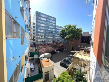 Apartamento T1 para Venda em Venteira