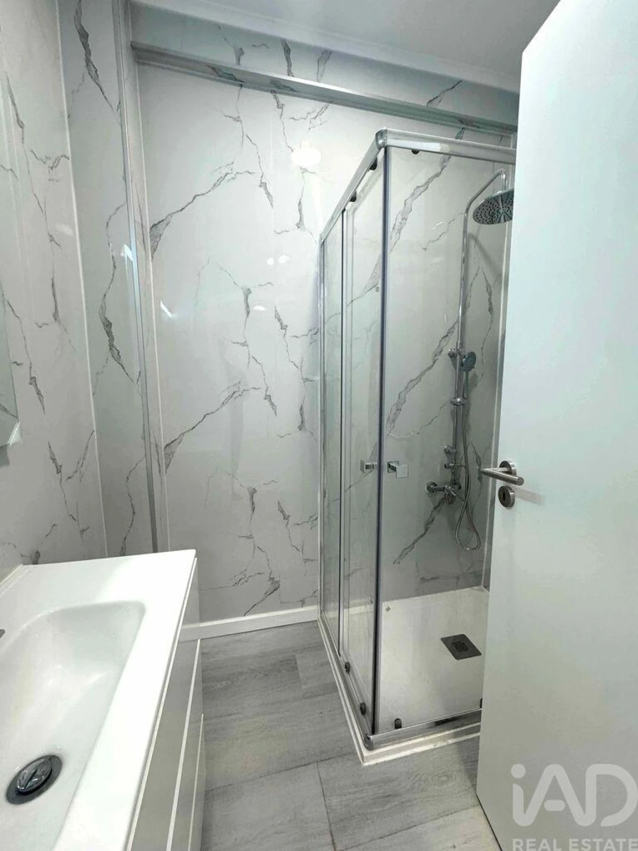 Apartamento T1 para Venda em Venteira Foto 13