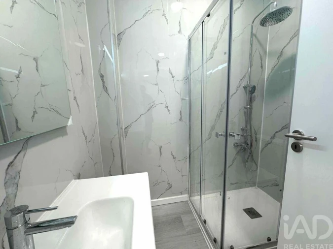 Apartamento T1 para Venda em Venteira Foto 14