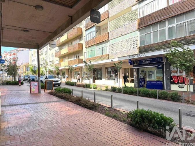 Apartamento T1 para Venda em Venteira Foto 25