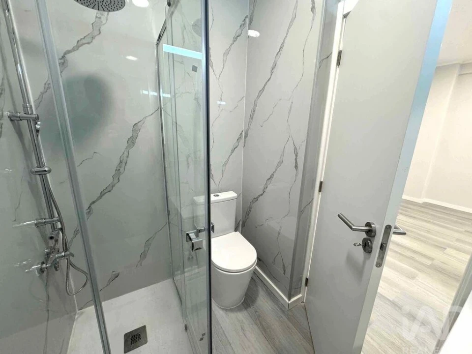 Apartamento T1 para Venda em Venteira Foto 15