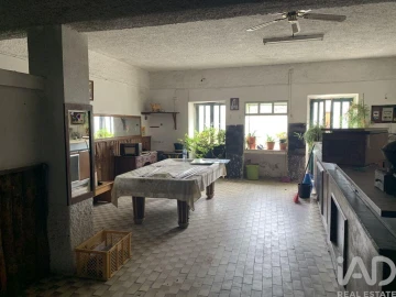 Moradia T8 para Venda em São Mamede de Ribatua