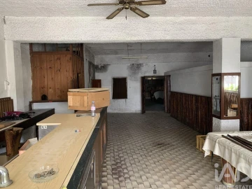 Moradia T8 para Venda em São Mamede de Ribatua