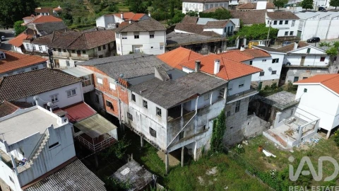 Moradia T8 para Venda em São Mamede de Ribatua