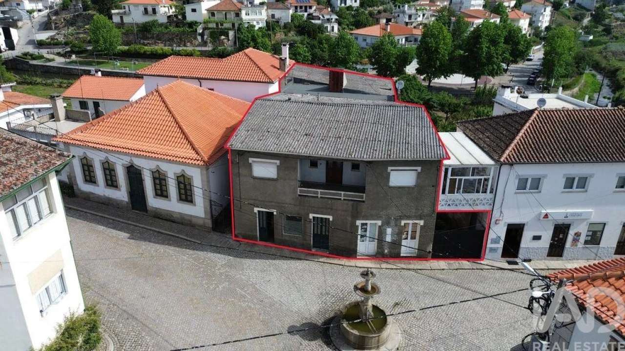 Moradia T8 para Venda em São Mamede de Ribatua Foto 2