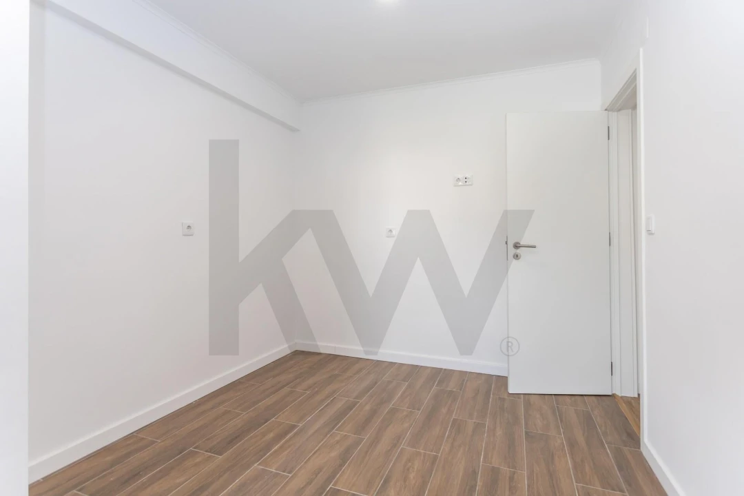 Apartamento T3 para Venda em Amora Foto 13