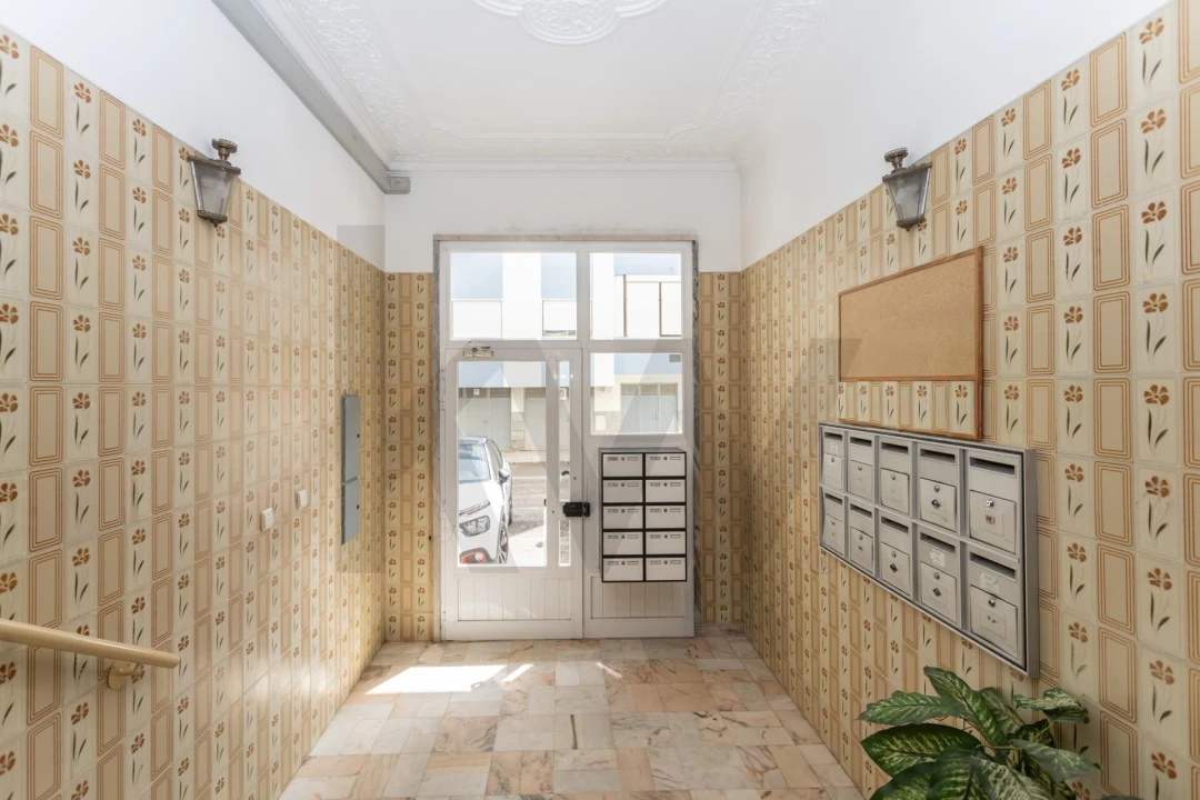 Apartamento T3 para Venda em Amora Foto 3