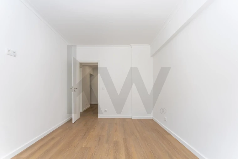 Apartamento T3 para Venda em Amora Foto 8