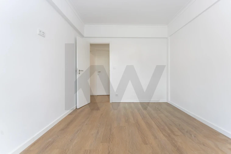 Apartamento T3 para Venda em Amora Foto 24