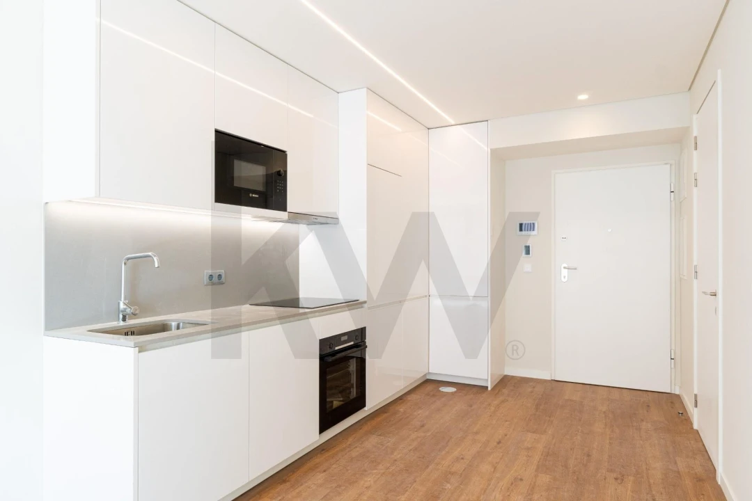 Apartamento T1 para Venda em Oliveira do Douro Foto 2