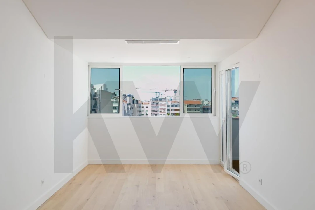 Apartamento T2 para Arrendamento em Avenidas Novas Foto 2