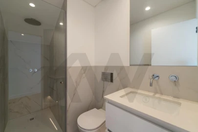 Apartamento T2 para Arrendamento em Avenidas Novas