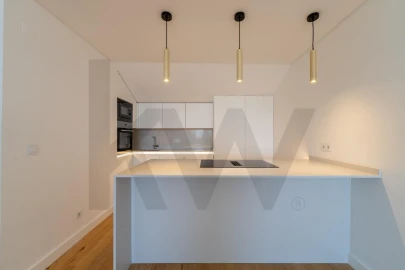 Apartamento T2 para Arrendamento em Avenidas Novas