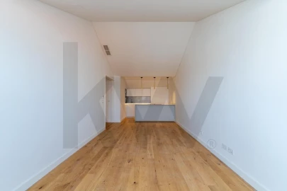 Apartamento T2 para Arrendamento em Avenidas Novas