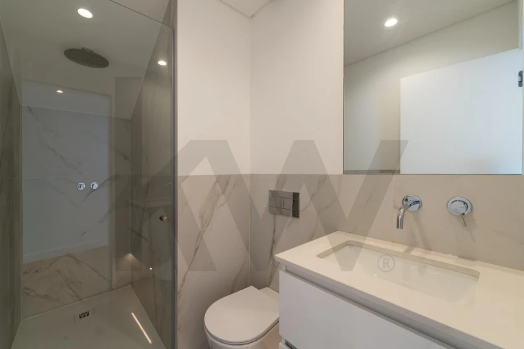 Apartamento T2 para Arrendamento em Avenidas Novas Foto 19