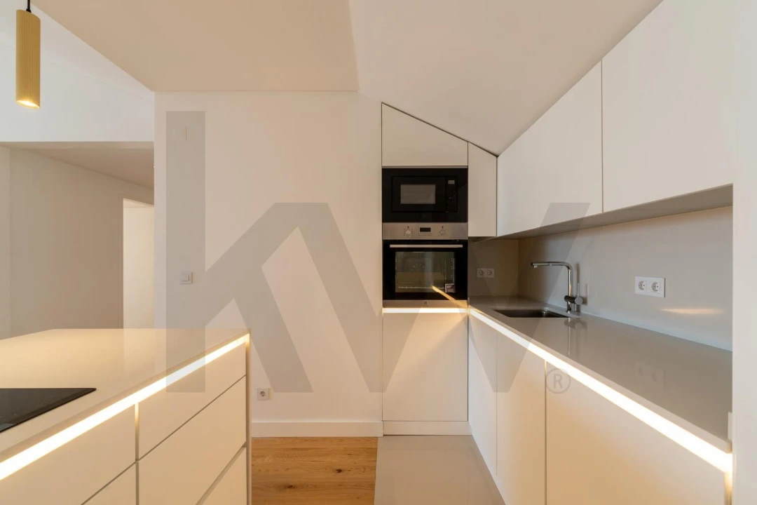 Apartamento T2 para Arrendamento em Avenidas Novas Foto 23