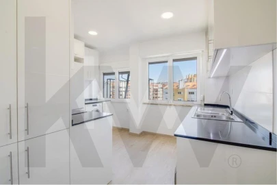 Apartamento T2 para Venda em São Domingos de Benfica
