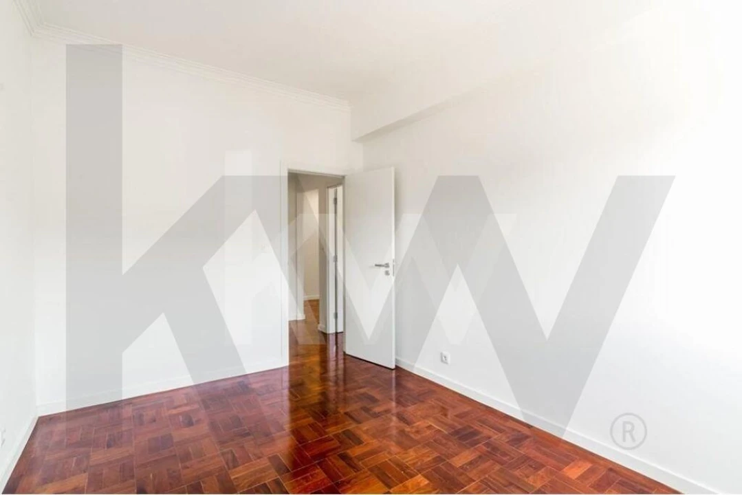 Apartamento T2 para Venda em São Domingos de Benfica Foto 16