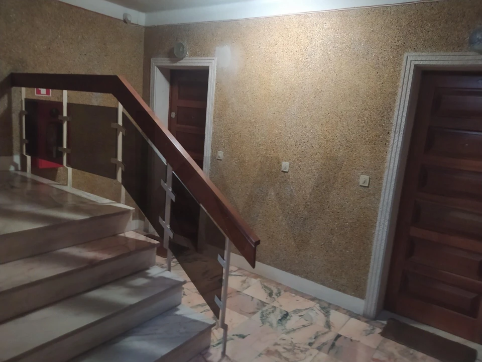 Apartamento T2 para Arrendamento em Massamá e Monte Abraão Foto 5
