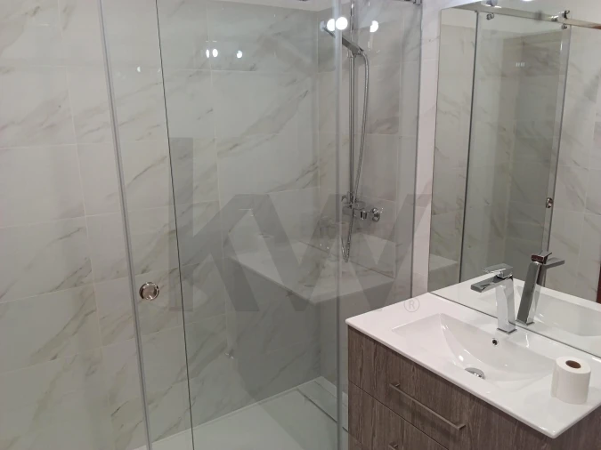 Apartamento T2 para Arrendamento em Massamá e Monte Abraão Foto 23