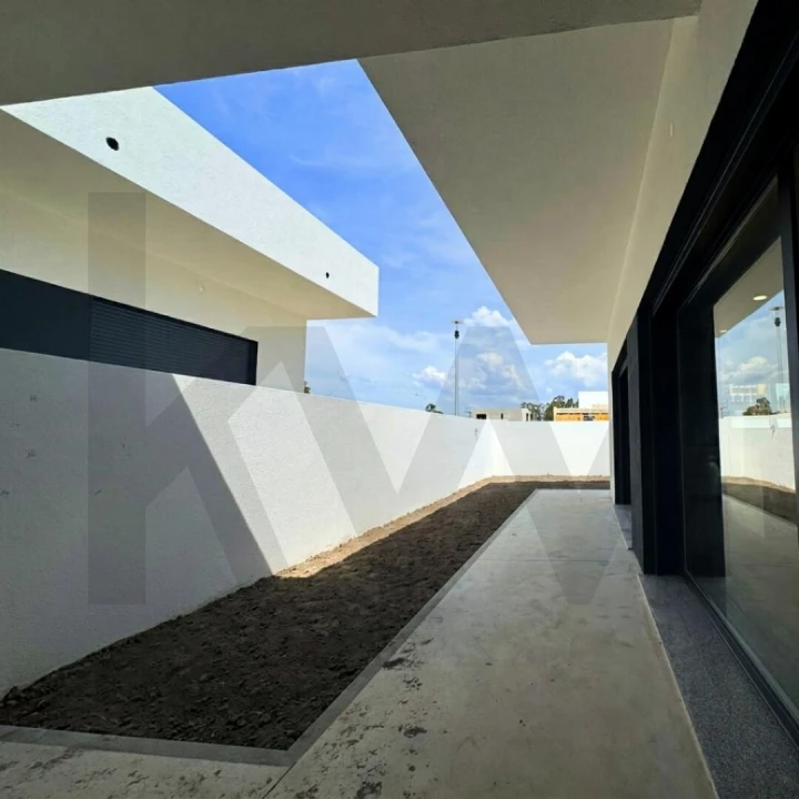 Moradia T4 para Venda em Quinta do Anjo Foto 16