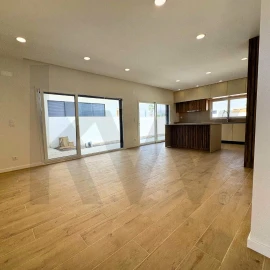 Moradia T4 para Venda em Quinta do Anjo