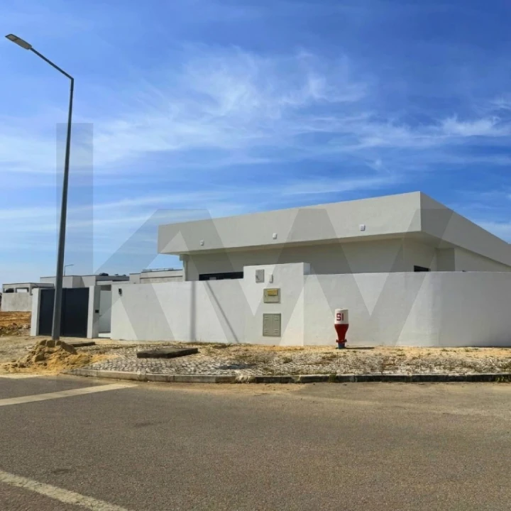 Moradia T4 para Venda em Quinta do Anjo Foto 1