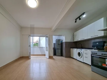 Apartamento T2 para Arrendamento em Arroios