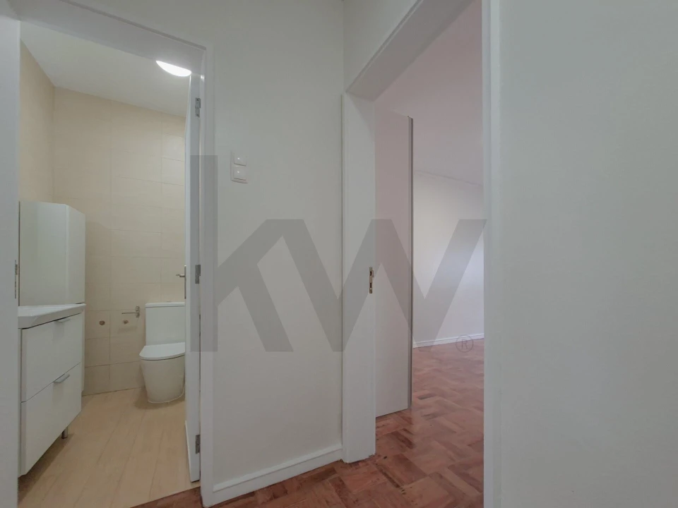 Apartamento T2 para Arrendamento em Arroios Foto 15