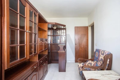 Apartamento T3 para Venda em Baixa da Banheira e Vale da Amoreira