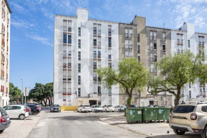 Apartamento T3 para Venda em Baixa da Banheira e Vale da Amoreira