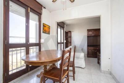 Apartamento T3 para Venda em Baixa da Banheira e Vale da Amoreira