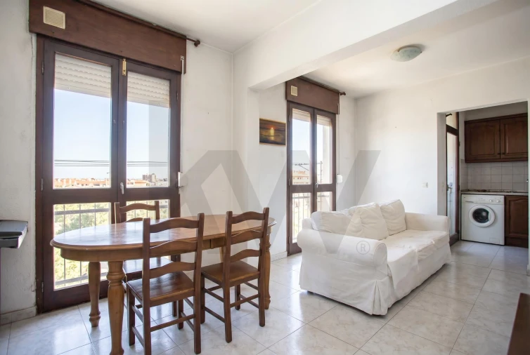 Apartamento T3 para Venda em Baixa da Banheira e Vale da Amoreira