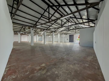Armazém para Arrendamento em Marvila