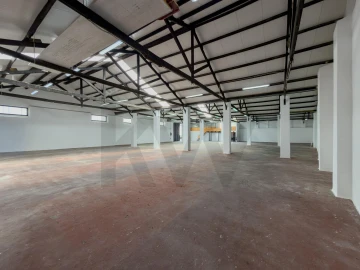 Armazém para Arrendamento em Marvila