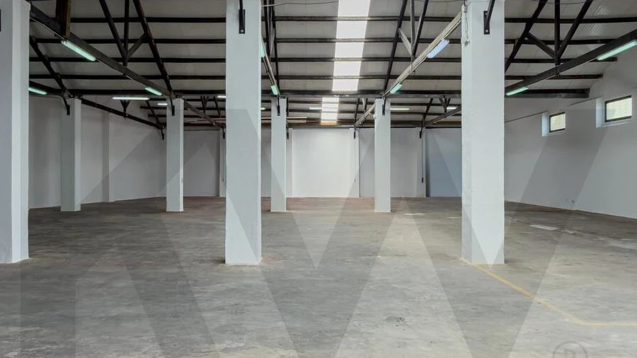 Armazém para Arrendamento em Marvila
