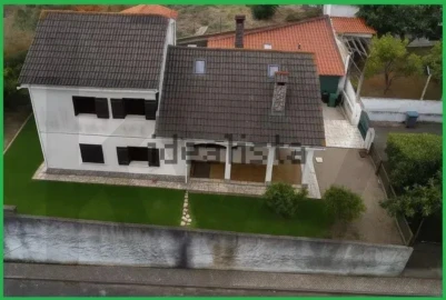 Moradia T3 para Venda em Corroios