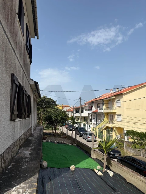 Moradia T3 para Venda em Corroios