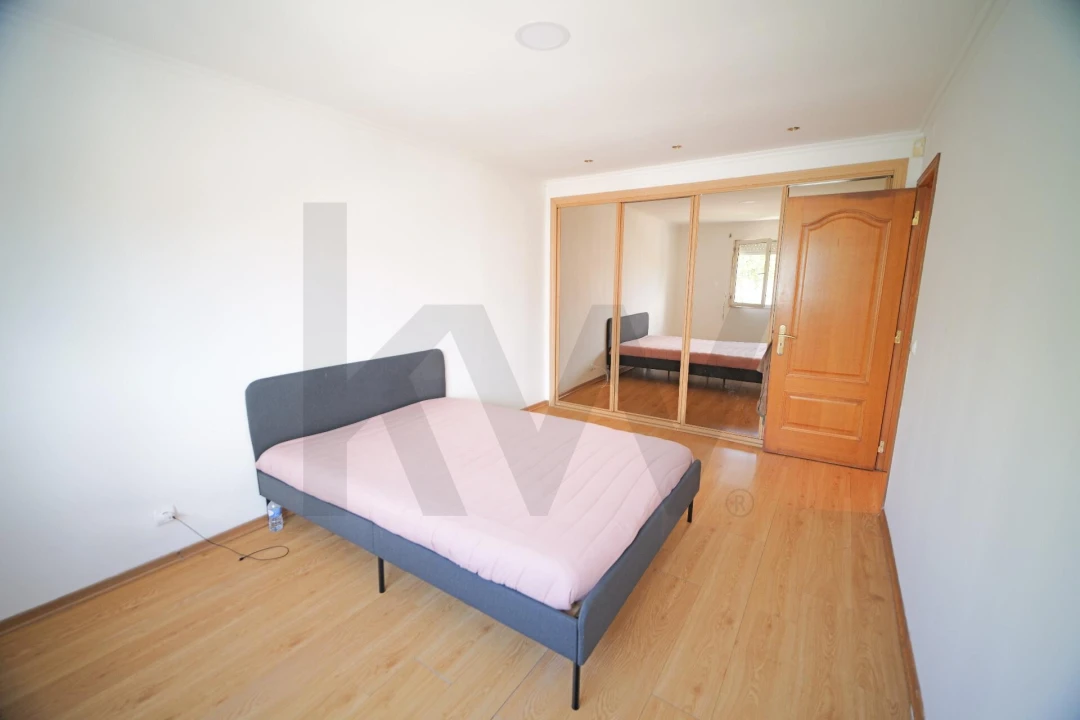 Apartamento T3 para Venda em Santo Antonio da Charneca Foto 25