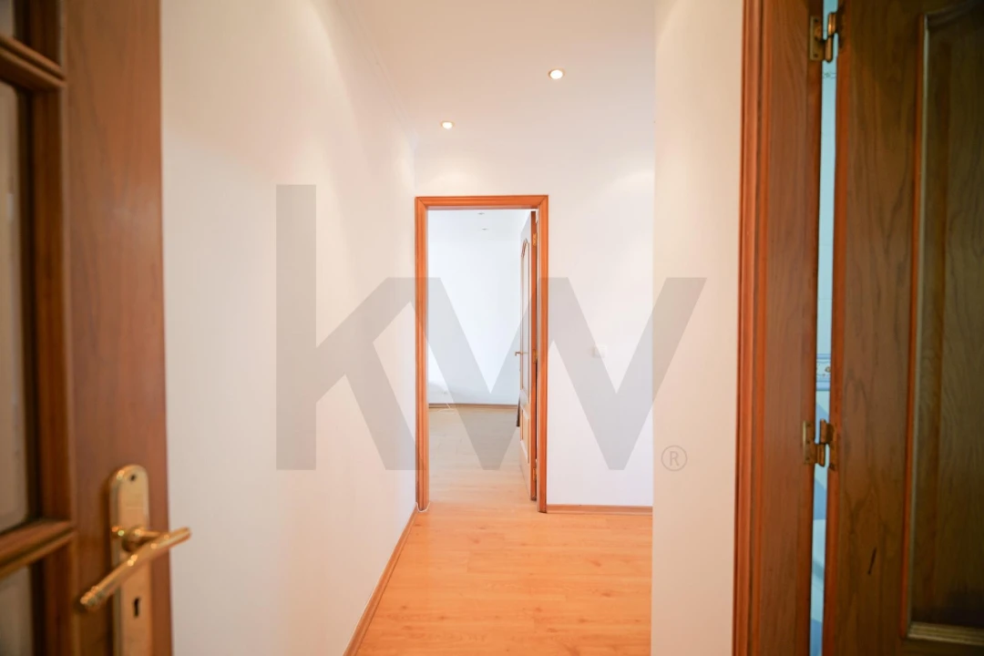 Apartamento T3 para Venda em Santo Antonio da Charneca Foto 21
