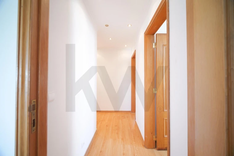 Apartamento T3 para Venda em Santo Antonio da Charneca Foto 29
