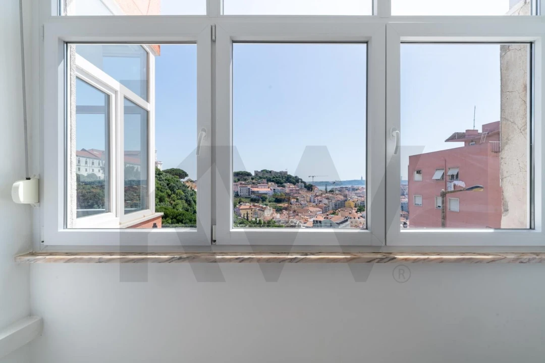 Apartamento T2 para Arrendamento em São Vicente Foto 2