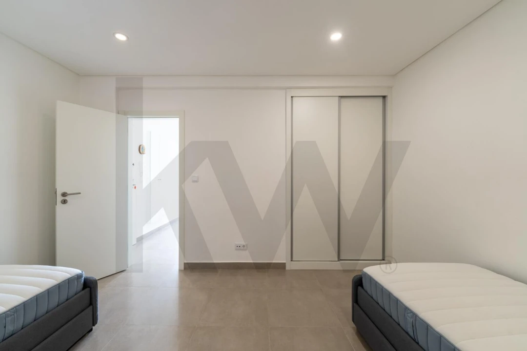 Apartamento T2 para Arrendamento em São Vicente Foto 19
