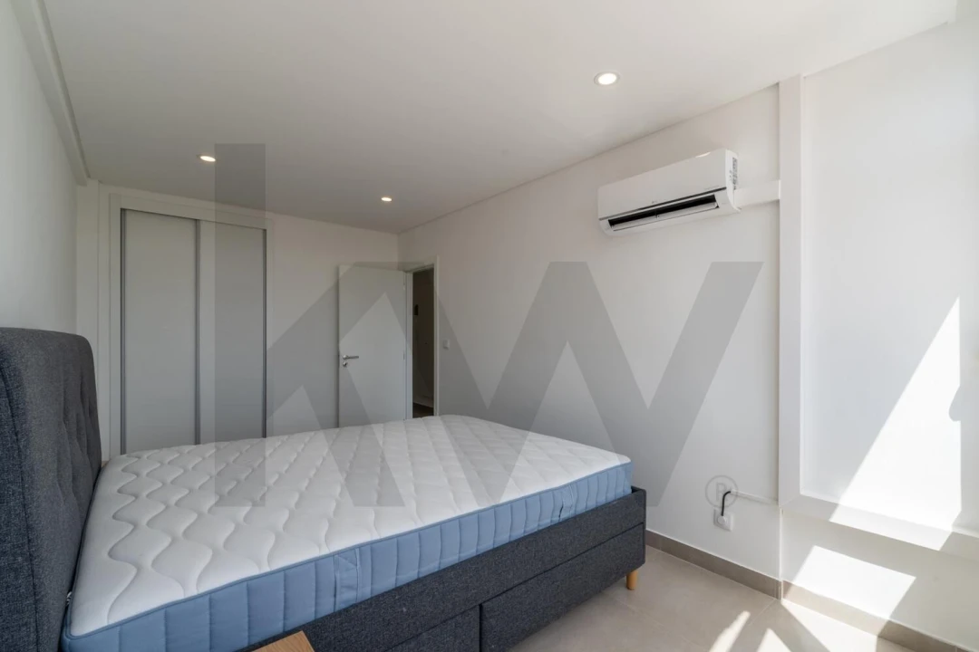 Apartamento T2 para Arrendamento em São Vicente Foto 13