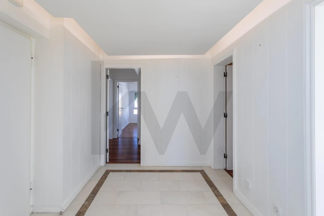 Apartamento T4 para Arrendamento em Areeiro Foto 3