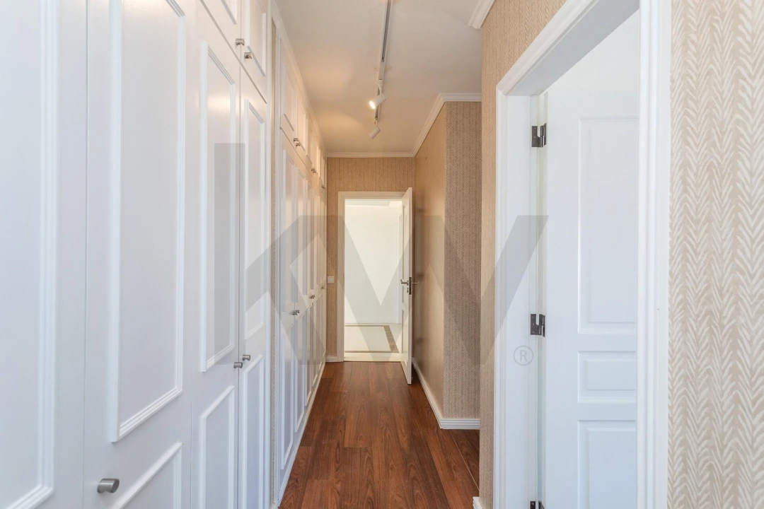 Apartamento T4 para Arrendamento em Areeiro Foto 18